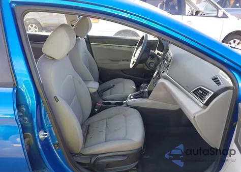 2017 Hyundai Elantra Se z USA, uszkodzony, nr VIN KMHD74LF5HU353662